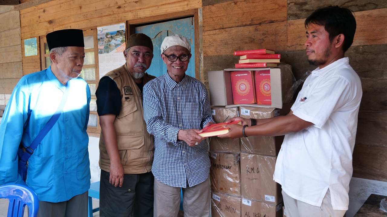 (Distribusi Al-Qur'an bersama Buya Masoed Abidin)