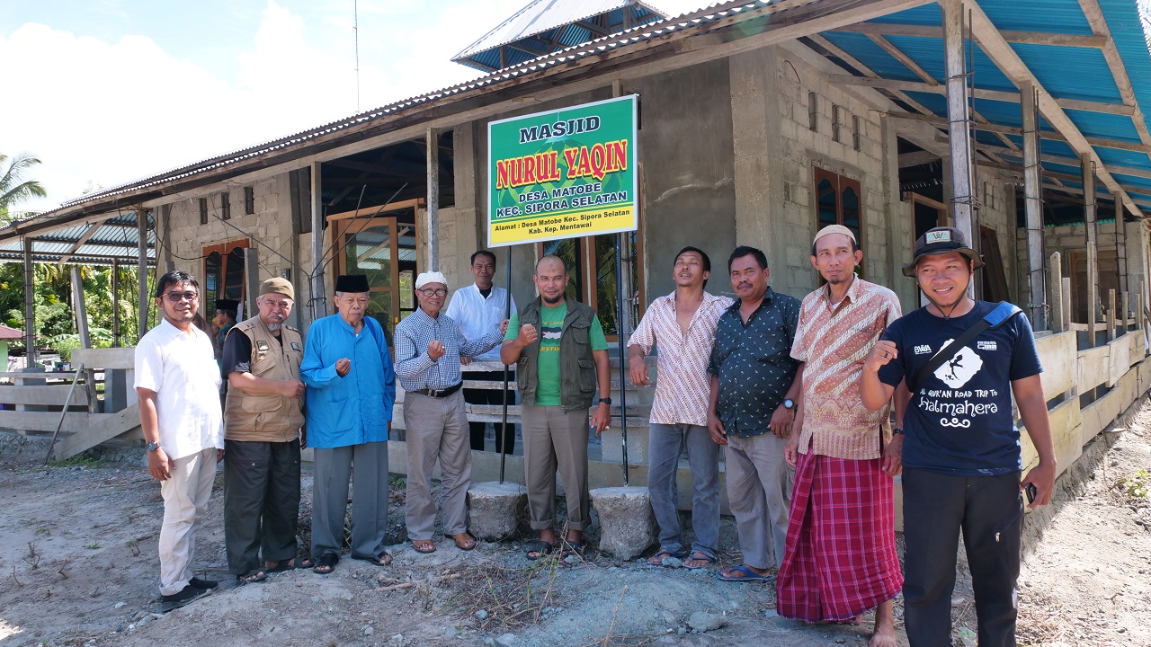 (Distribusi Al-Qur'an di Sipora Selatan, Mentawai)
